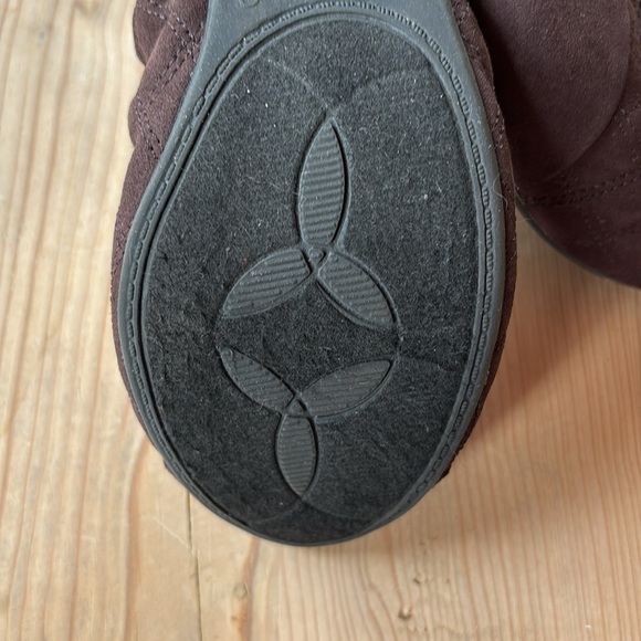 Dexflex Comfort Dark Brown Ballet Shoes Suede Feel Cap Toe Quilt Pattern Size 6 - Picture 4 of 8